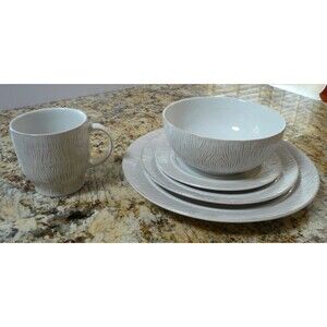 Juliska Blenhelm Oak Whitewash 5 Piece Place Setting Plates Bowl Mug Portugal
